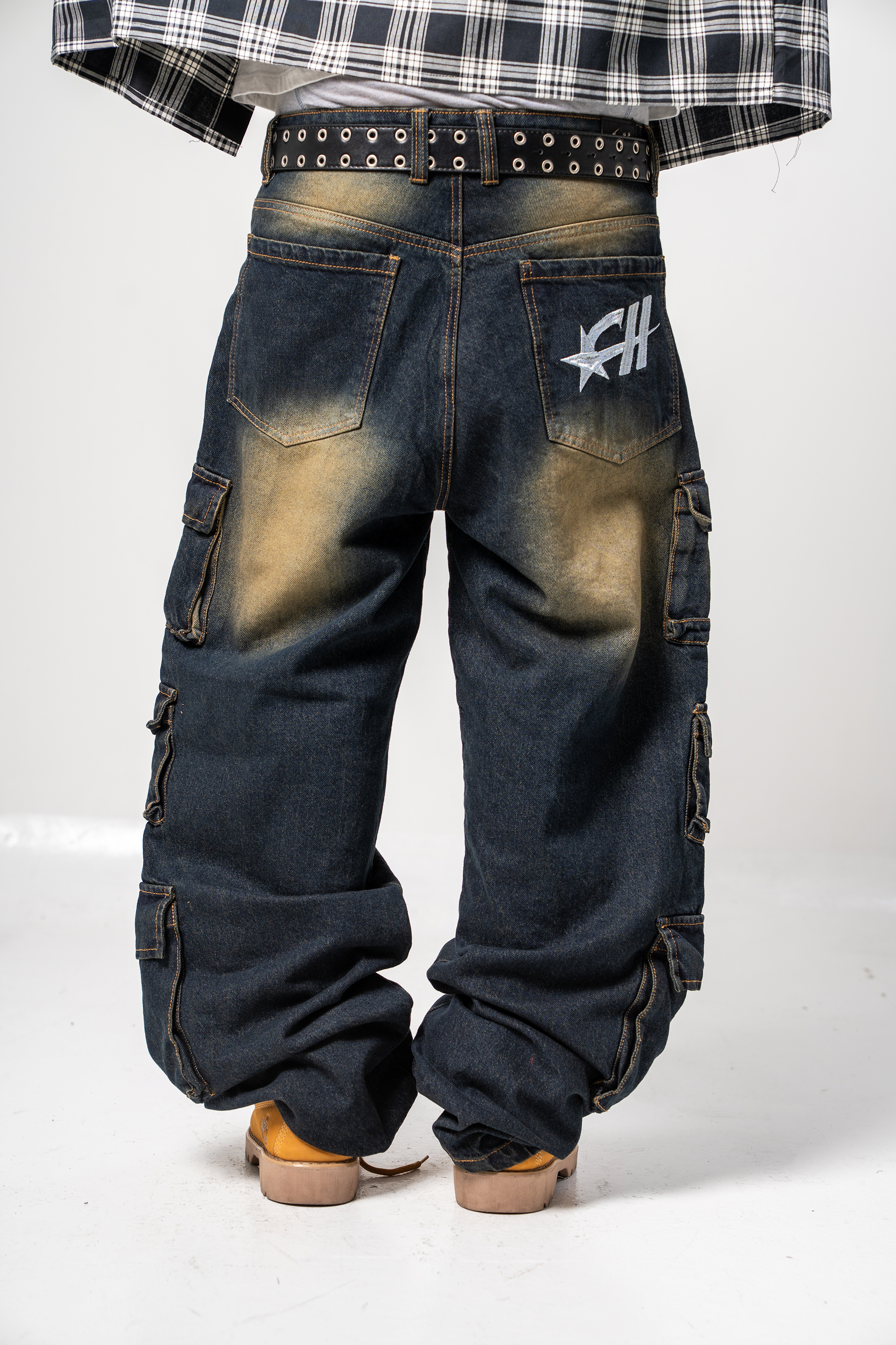 Curved Cargo Jean